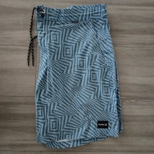 Hurley shorts surfwear men's size 35
